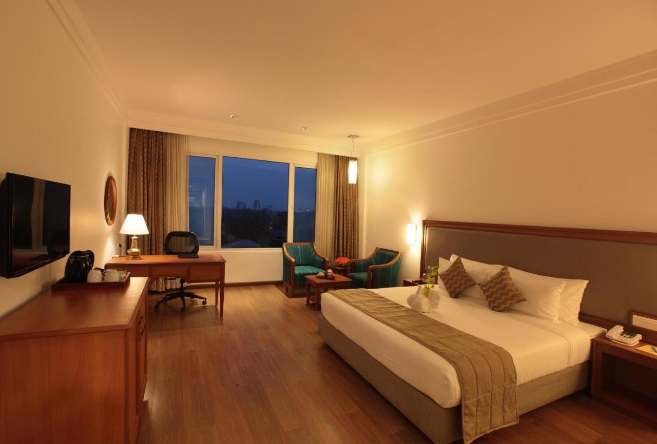 Monsoon Empress Kochi Hotel Luaran gambar