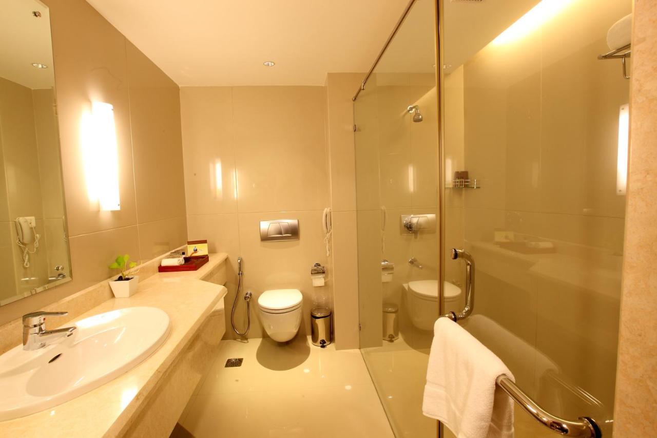 Monsoon Empress Kochi Hotel Luaran gambar