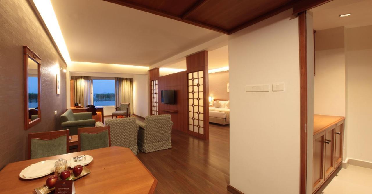 Monsoon Empress Kochi Hotel Luaran gambar