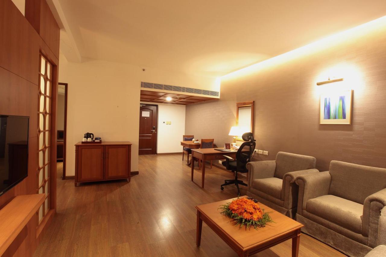 Monsoon Empress Kochi Hotel Luaran gambar