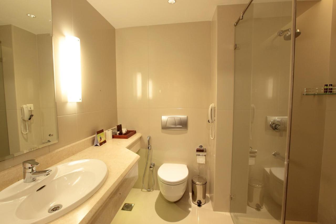 Monsoon Empress Kochi Hotel Luaran gambar
