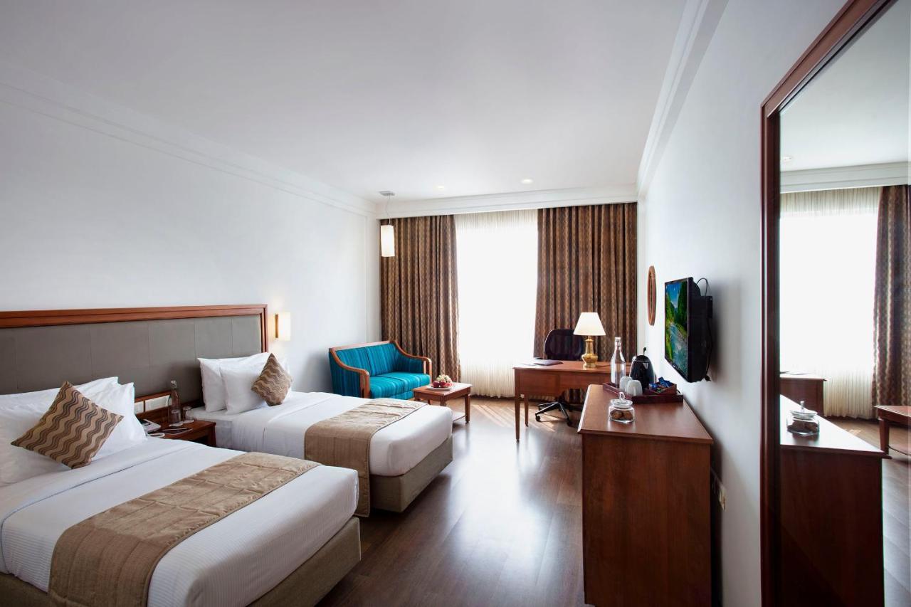 Monsoon Empress Kochi Hotel Luaran gambar