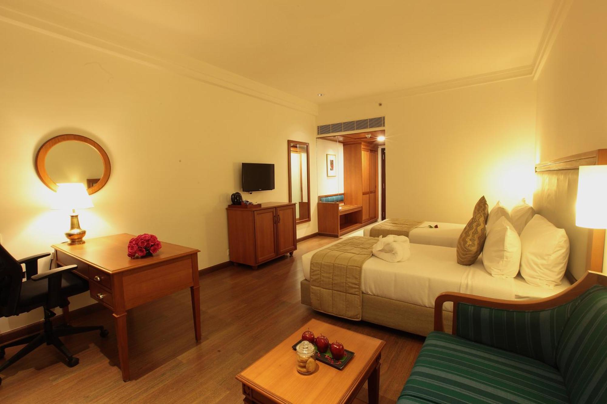 Monsoon Empress Kochi Hotel Luaran gambar
